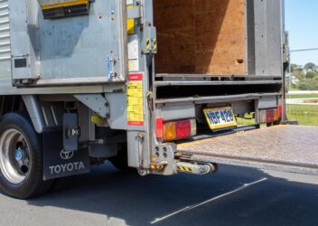 Best Use of Tail Lifter Truck Cross Country Rental in New Zealand