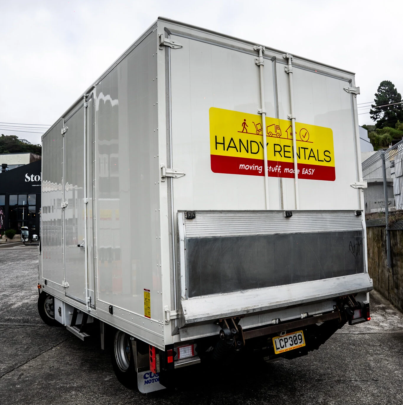 large_truck_rear_business_hire